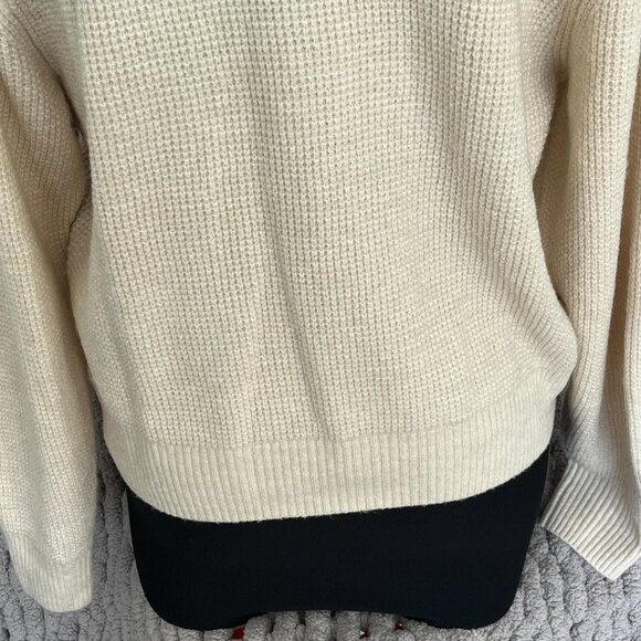 GAP Cream Mock Neck Knit Sweater Size Medium - Picture 10 of 11